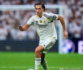 皇马5000万签下顶级后卫！连续3场锁死亚马尔，这笔转会太超值了